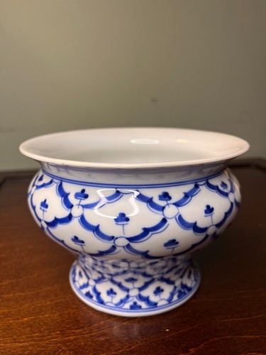 Vintage thai blue - blue, white