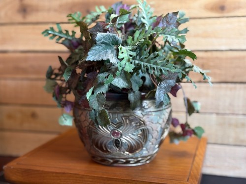 Vintage faux bronze floral - faux,